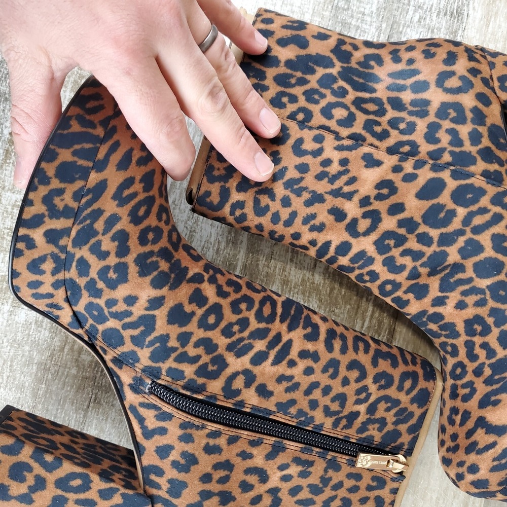 Jessica Simpson Rexura Booties Womens Sz 8.5 M Natural Safari Leopard Leather - Picture 2 of 12